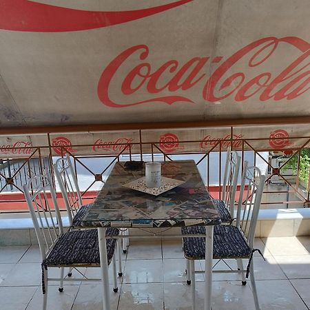 3 Min From Central Station Free Parking Apartment Tesalonika Bagian luar foto