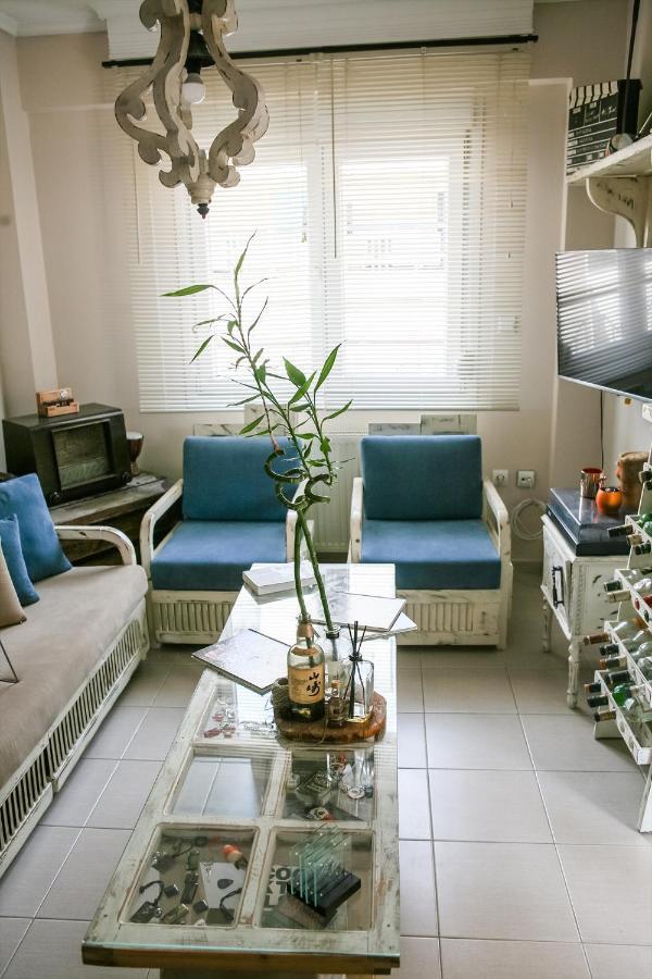 3 Min From Central Station Free Parking Apartment Tesalonika Bagian luar foto